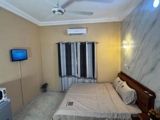 Appart moderne avec clim WiFi terrasse parking près Aéroport Cotonou - Abomey-Calavi - 7