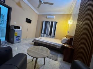 Appart moderne avec clim WiFi terrasse parking près Aéroport Cotonou - Abomey-Calavi - 0