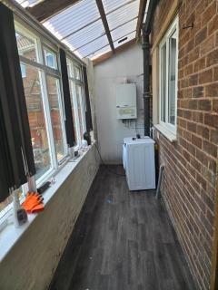Park Road Retreat - Sedgley - 6