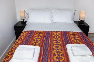 Glastonbury-FreeParking-ContactlessCheckIn-Sleeps2 - Glastonbury - 7