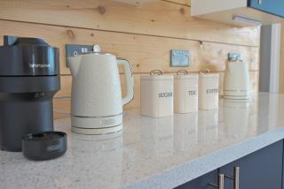 Carrowmena School House & Glamping - Limavady - 5