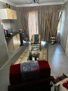 Cozy Garden Studio in Waterkloof Ridge - Pretoria - 7