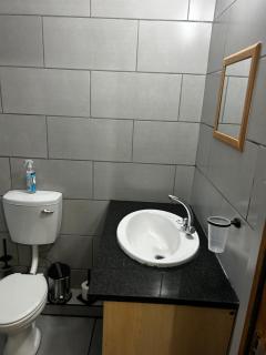 Cozy Garden Studio in Waterkloof Ridge - Pretoria - 2