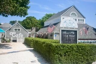 Shoreline Escape - 8