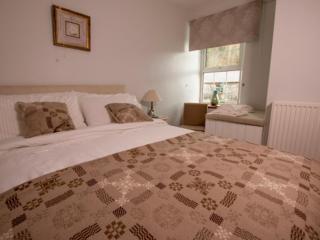 Ty Ffarm, Gogarth - - 3