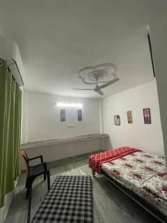 Kashvi Home Stay - 3