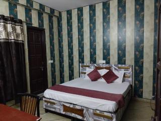 Hotel O Shubham Guest House - Gurgaon - 5