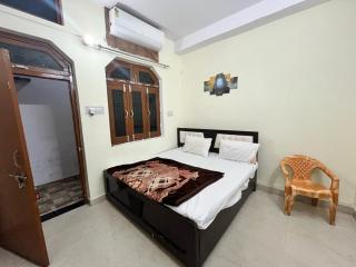 Avadh Residency 2 mins to Ram Mandir - Ayodhya - 7