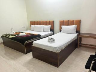 Avadh Residency 2 mins to Ram Mandir - Ayodhya - 4