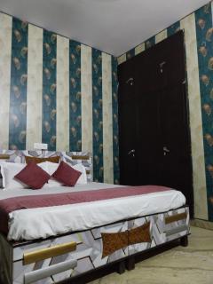 Hotel O Shubham Guest House - Gurgaon - 8