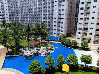SLY Staycation at Shore Residences Mall of Asia - 9