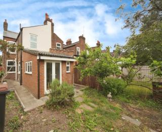 Modern 4-bedroom house, Luton - Luton - 7