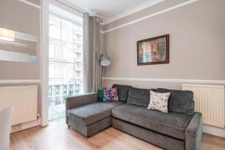 Modern 4-bedroom house, Luton - Luton - 6