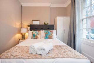 Modern 4-bedroom house, Luton - Luton - 4