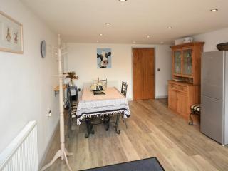 3 Bed in Blandford Forum 49993 - Milton Abbas - 2