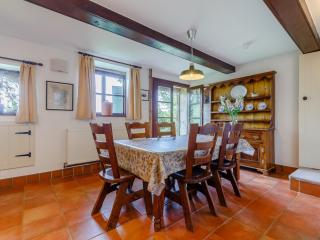 3 Bed in Gratton 78618 - Youlgreave - 1