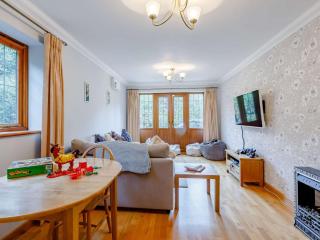6 Bed in Lyme Regis 80470 - Axminster - 3