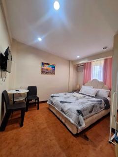 Studio1 Apartment Transient House near SPMC Robinsons and SM Lanang - Davao - 9
