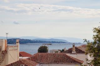 Arourahomes Spetses Town Suites - Spetses - 9