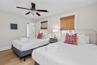 Mt Pleasant Beach Retreat- Mins to Sullivan's IOP - Charleston - 6