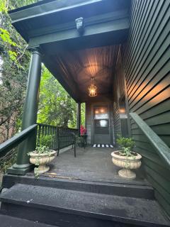 J and M on Capital Boutique Guesthouse - Frankfort - 7