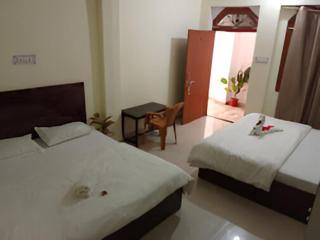 Avadh Residency 2 mins to Ram Mandir - Ayodhya - 1