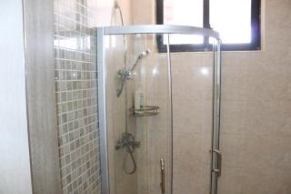 Beautifully and Elegantly furnished three bedroom with swimming pool fully equipped gym ample parking and children playing ground and a relaxing rooftop with an amazing scenic city views - Nairobi - 9