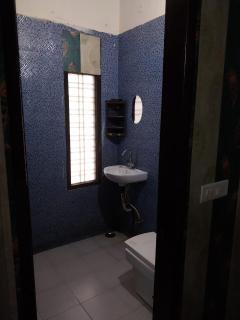 Hotel O Shubham Guest House - Gurgaon - 2