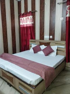 Hotel O Shubham Guest House - Gurgaon - 0
