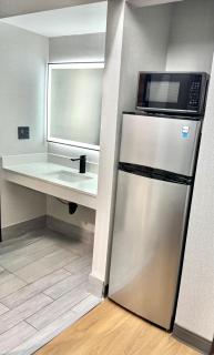 The Wexford Hotel - - 6
