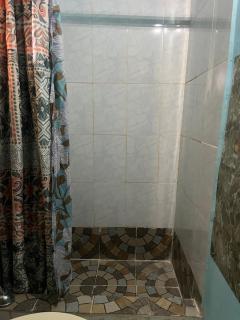 Budget stay, Rich experience - Runaway Bay - 3
