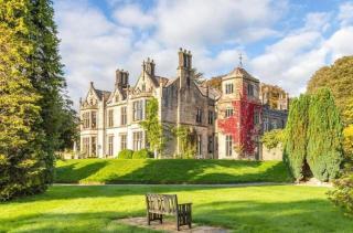 Kendal - Gothic Hall - Luxury Rooms or Apartment - Kendal - 0