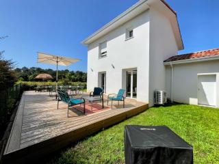Villa Climatisée 8 Pers, 4 chambres, 3 Sdb - 0