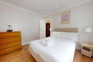 Lovely 2 Bed With Backyard 20 Min to Tooting Station - Londra - 8