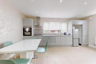 Lovely 2 Bed With Backyard 20 Min to Tooting Station - Londra - 1