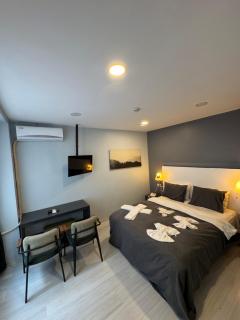 Taksim Escape Suites HOTEL - Istanbul - 9