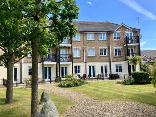 Long Beach View Sovereign Harbour Eastbourne Apartment - Pevensey - 0