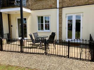 Eastbourne Long Beach View Sovereign Harbour Exceptional Apartment - 1