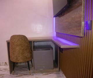 Mega Cloud Hotel And Suites - Suru Lere - 2