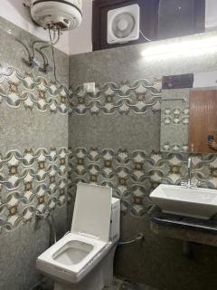 Hotel Tara Palace By MIDTOWN - 4