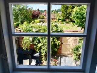 Rock and Roll Suite In Manor House - Saffron Walden - 7