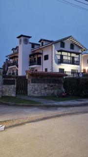 Apartamentos Turísticos El Puerto de Comillas - 5