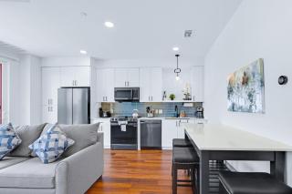 Chic Condo Minutes to Downtown Gruene & More - New Braunfels - 3
