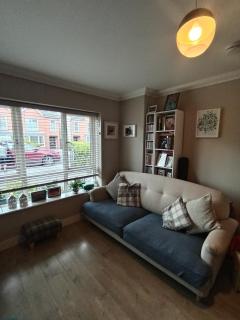 Spacious 2 bedroom Home 10 min to Dublin Airport - Donabate - 0