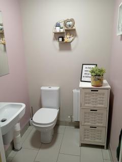 Spacious 2 bedroom Home 10 min to Dublin Airport - Donabate - 9