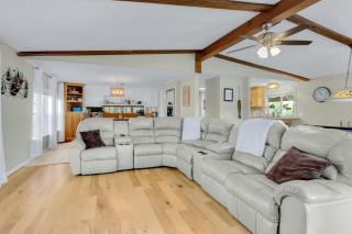 Beautiful and Relaxing Lakefront Getaway - New Braunfels - 6