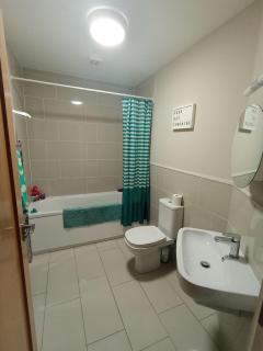 Spacious 2 bedroom Home 10 min to Dublin Airport - Donabate - 2