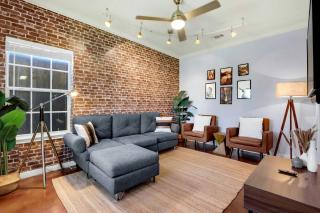Spacious Retreat & Game Room - Sleeps 8 - New Braunfels - 9