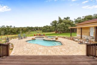 Piece of Haven - A Hill Country Retreat for 7 - New Braunfels - 1
