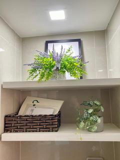 Uptown cozy condo near mitsukoshi mall - Manila - 7